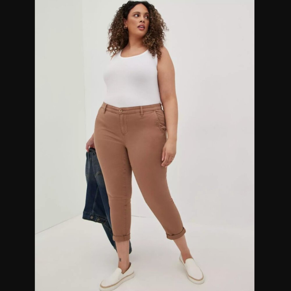 EUC Torrid Crop Skinny Chino Stretch Twill Mid-Rise Pant Khaki